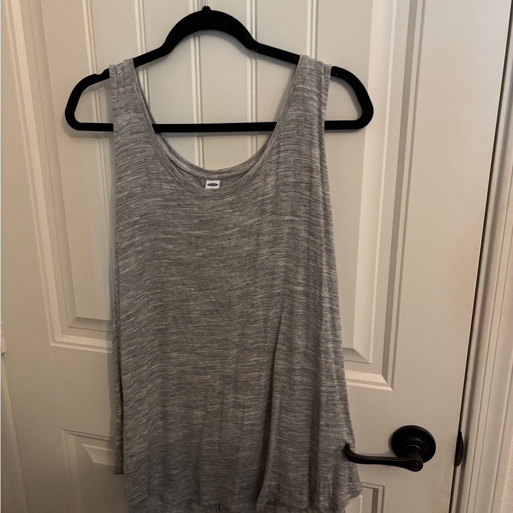 Old Navy Gray Asymmetrical Sleeveless Tank Top
